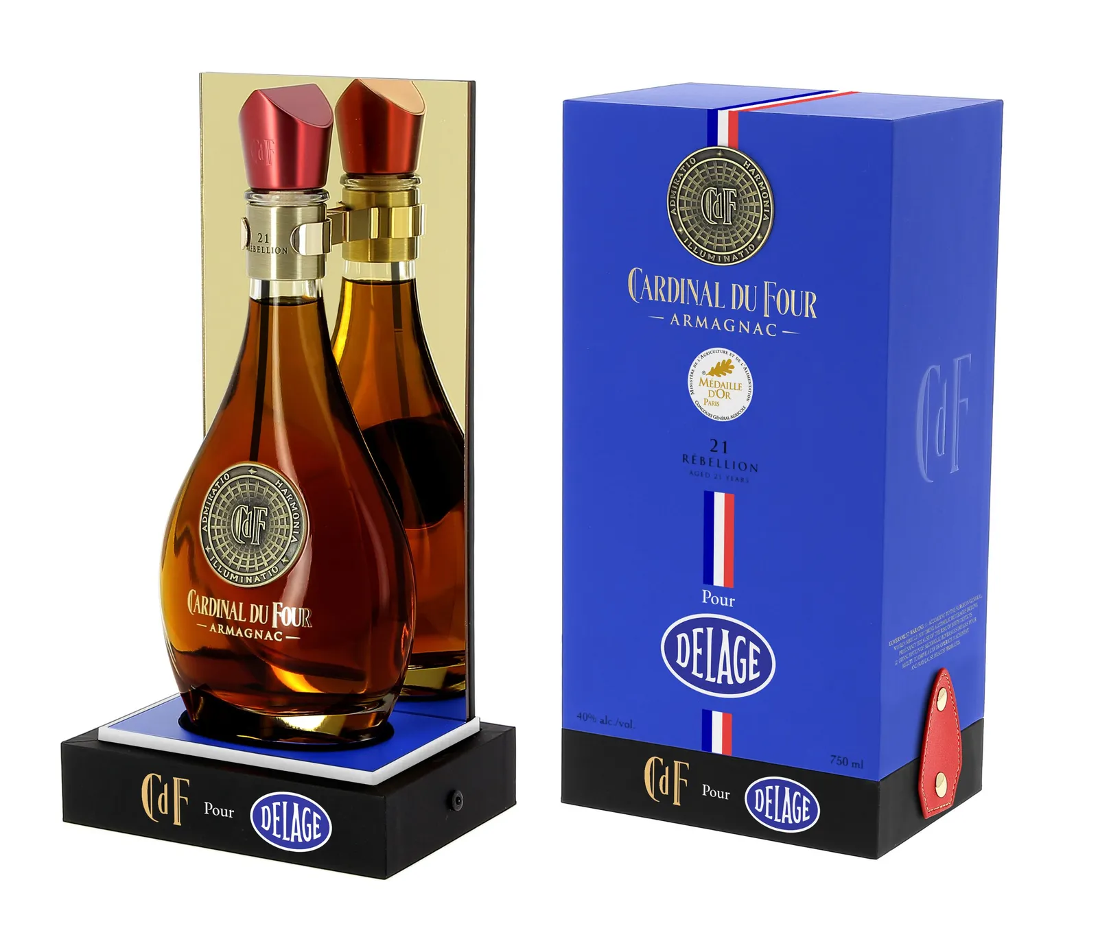 CdF Pour Delage decanter on its display base beside its blue tricolour case